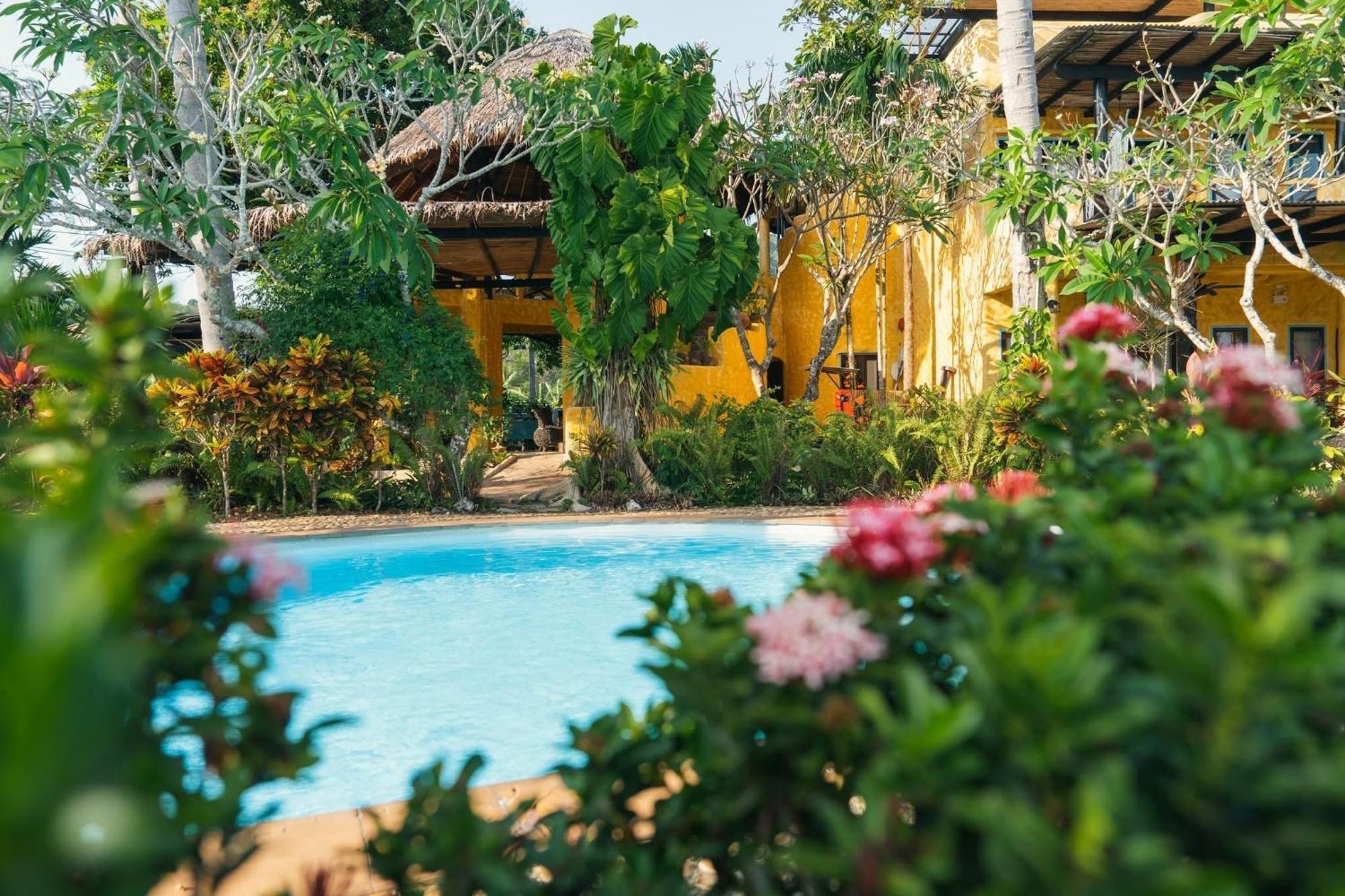 Vacation Village Phra Nang Lanta - Sha Extra Plus Koh Lanta Ngoại thất bức ảnh